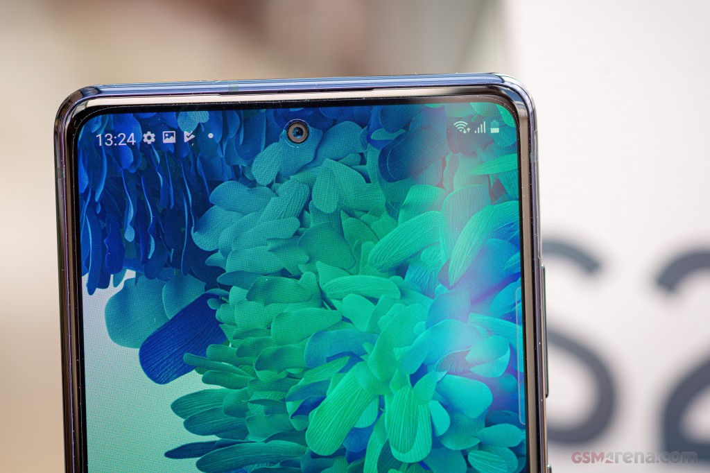 Samsung Galaxy S20 FE 5G hands-on photo 9