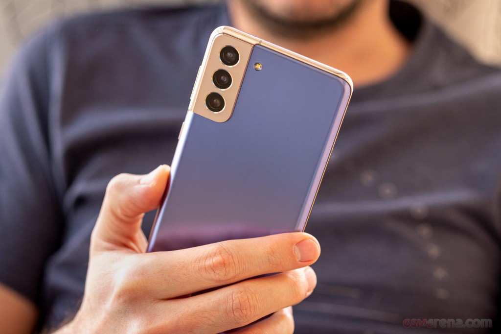 Samsung Galaxy S21+ 5G hands-on photo 32