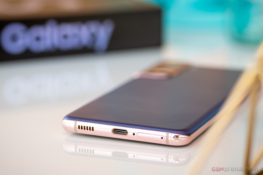 Samsung Galaxy S21 5G hands-on photo 2