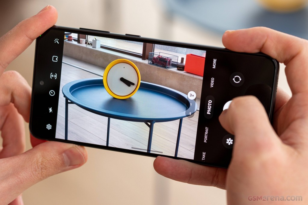 Samsung Galaxy S21 FE 5G hands-on photo 18