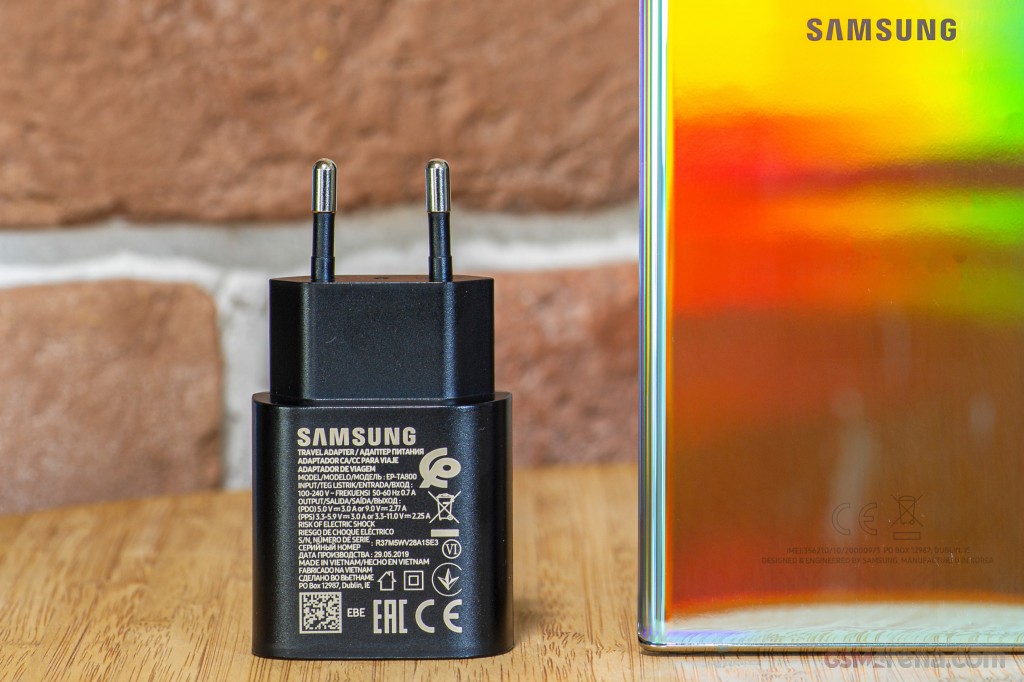 Samsung Galaxy S21 FE 5G hands-on photo 24