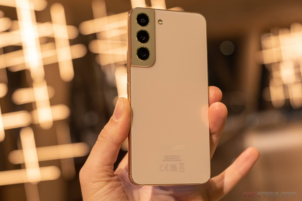 Samsung Galaxy S22+ 5G hands-on photo 24
