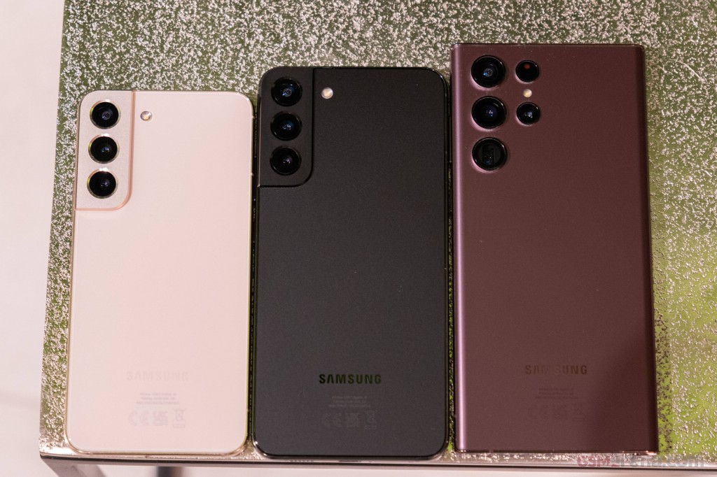 Samsung Galaxy S22 5G hands-on photo 6