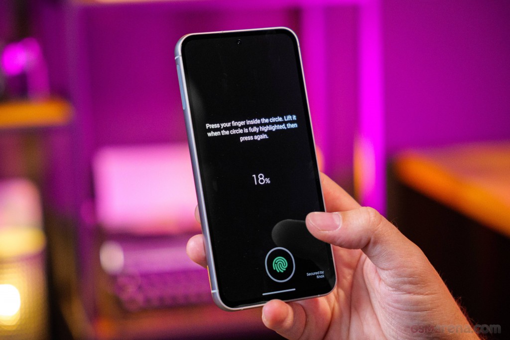 Samsung Galaxy S23 FE hands-on photo 21