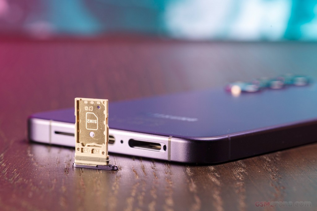 Samsung Galaxy S24+ hands-on photo 16