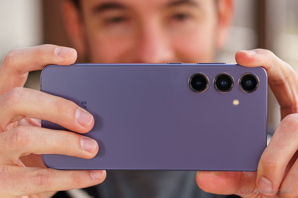 Samsung Galaxy S24+ hands-on photo 27