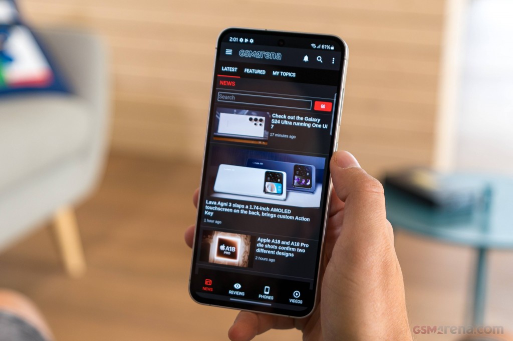 Samsung Galaxy S24 FE hands-on photo 23