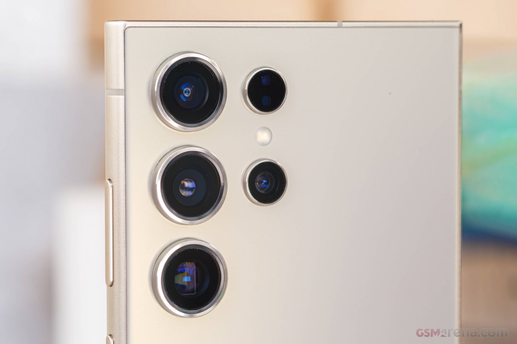 Samsung Galaxy S24 Ultra hands-on photo 14