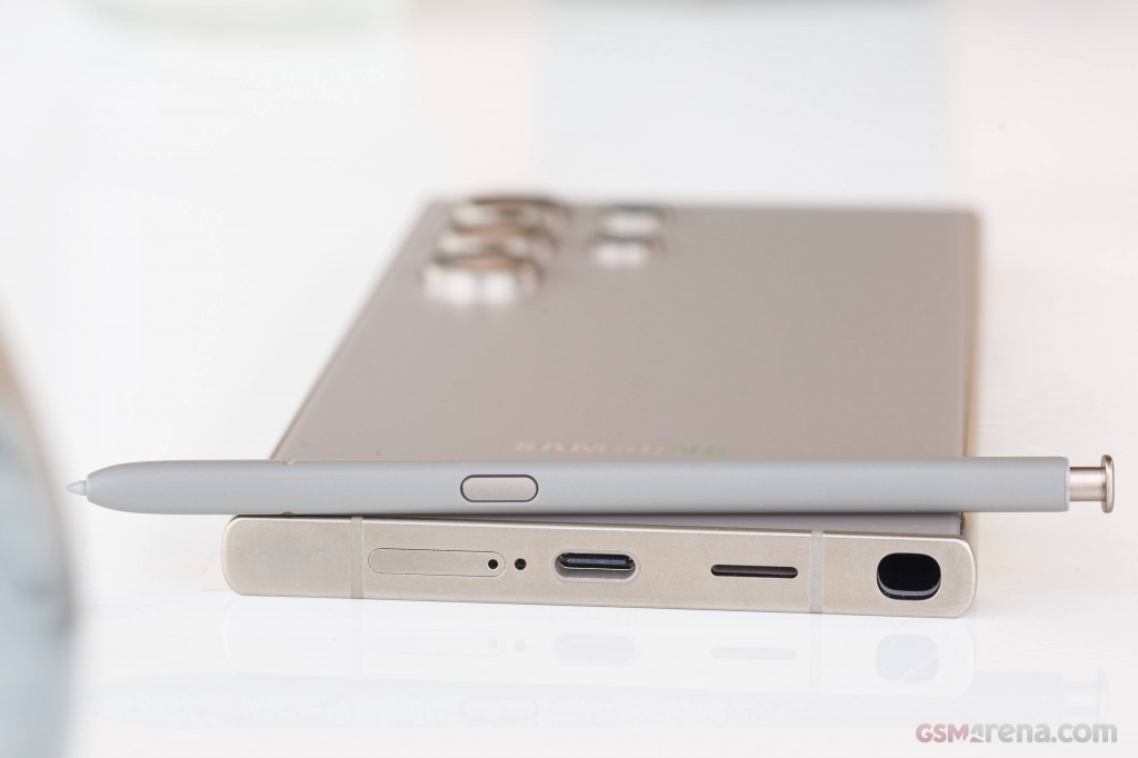 Samsung Galaxy S24 Ultra hands-on photo 19