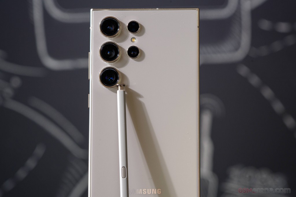 Samsung Galaxy S24 Ultra hands-on photo 24