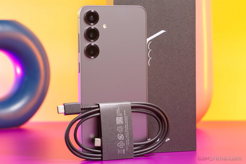 Samsung Galaxy S25+ hands-on photo 5