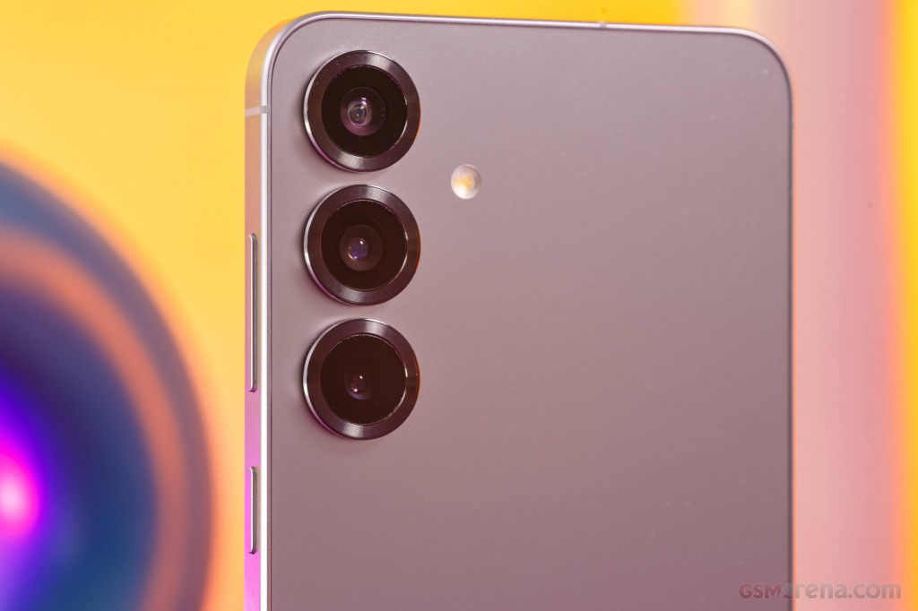 Samsung Galaxy S25+ hands-on photo 9