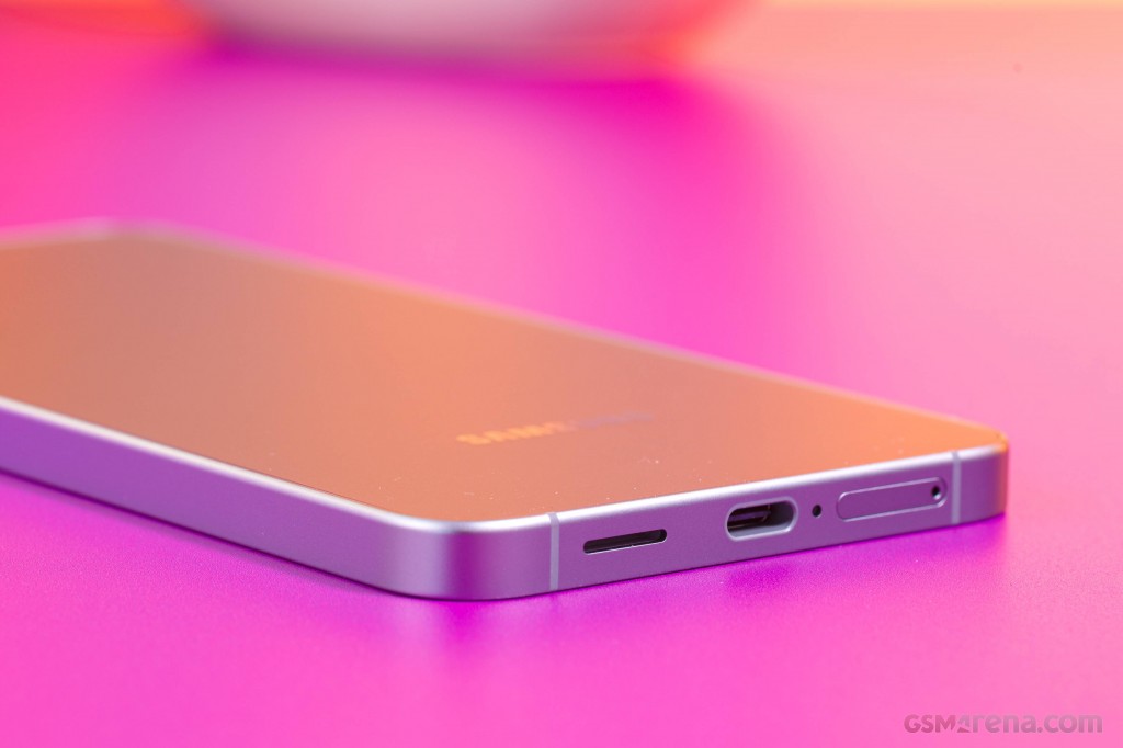 Samsung Galaxy S25+ hands-on photo 13