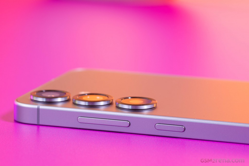 Samsung Galaxy S25+ hands-on photo 14
