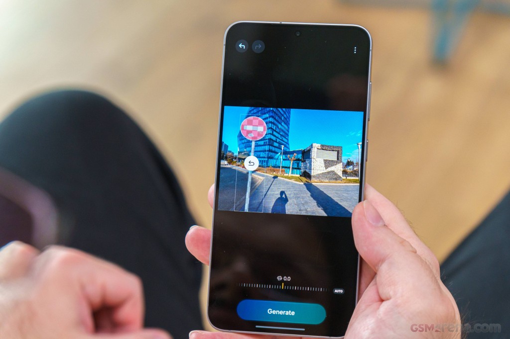 Samsung Galaxy S25+ hands-on photo 30