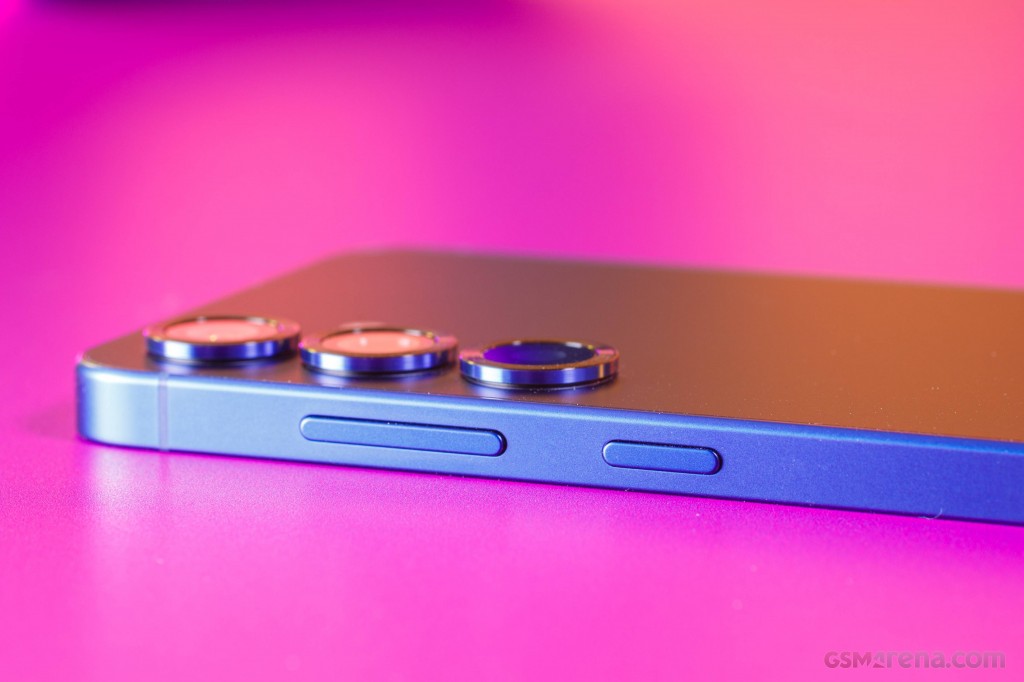 Samsung Galaxy S25 hands-on photo 16