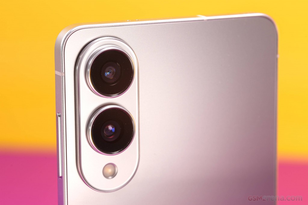 Samsung Galaxy S25 Edge hands-on photo 5