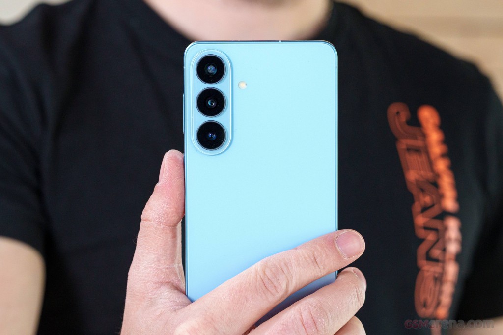 Samsung Galaxy S26+ hands-on photo 13