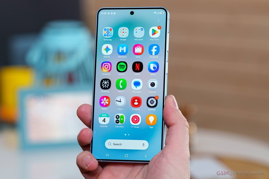 Samsung Galaxy S26+ hands-on photo 20