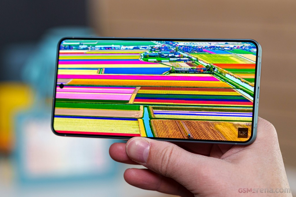 Samsung Galaxy S26+ hands-on photo 27