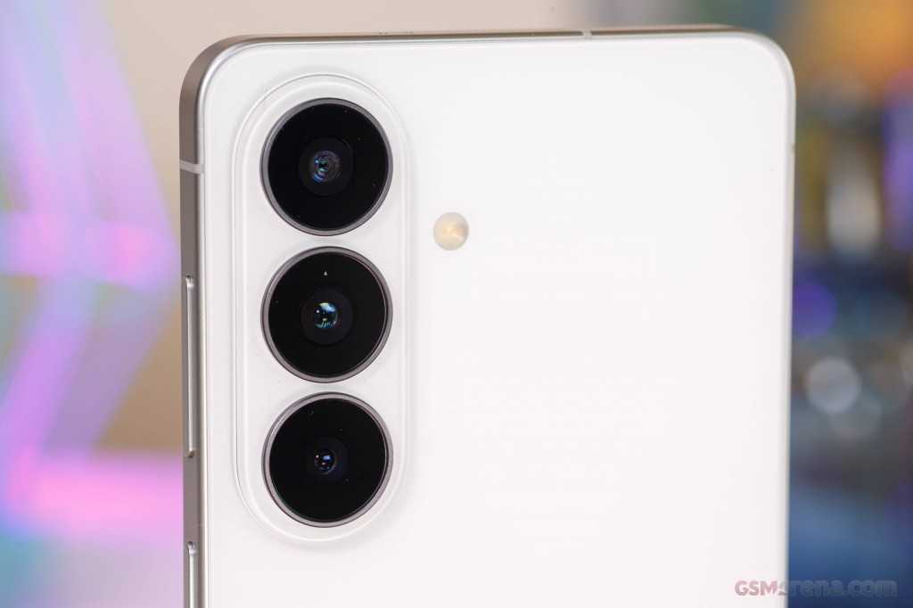 Samsung Galaxy S26 hands-on photo 4