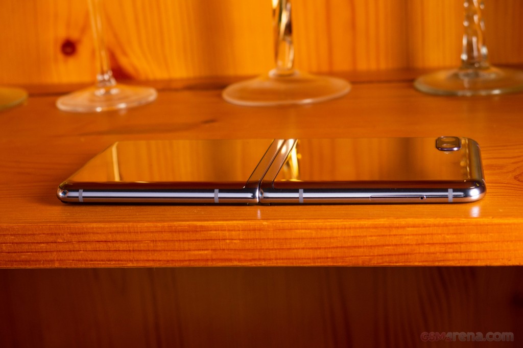 Samsung Galaxy Z Flip hands-on photo 16
