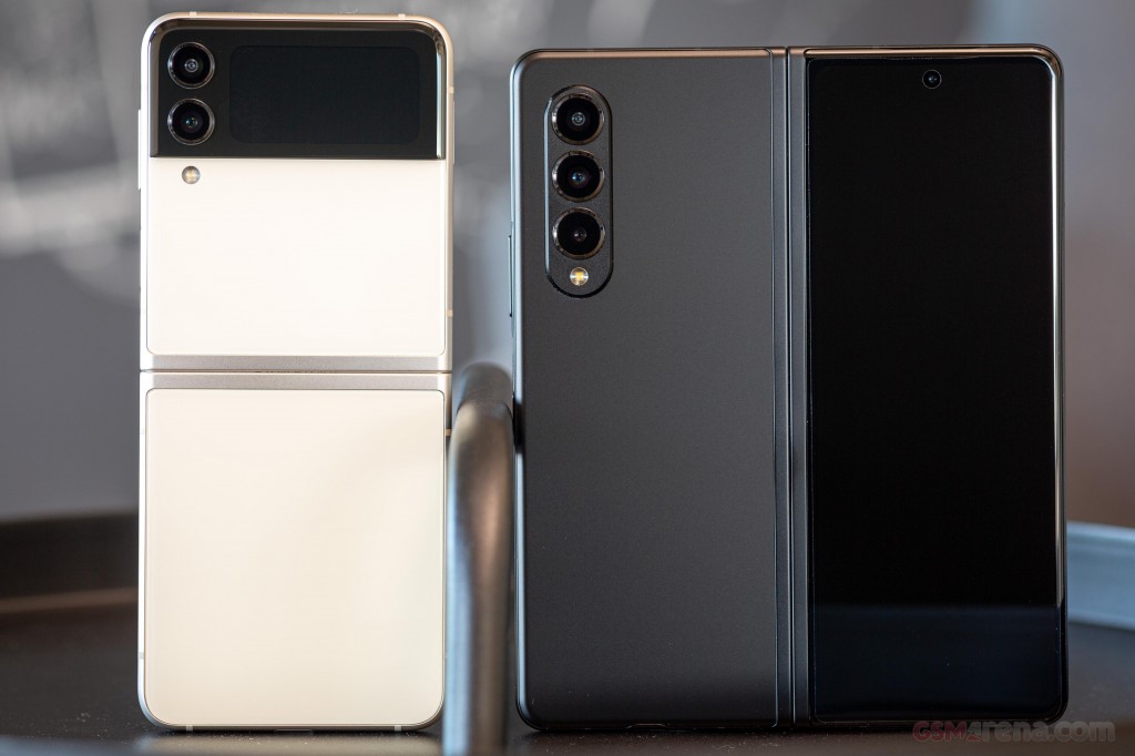 Samsung Galaxy Z Flip3 5G hands-on photo 11