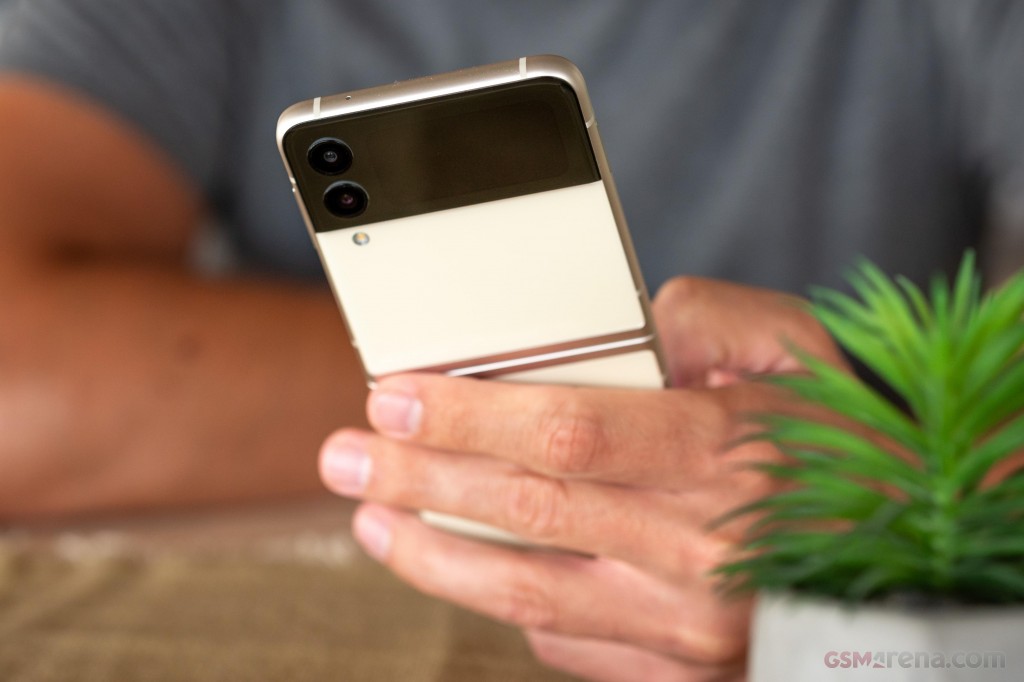 Samsung Galaxy Z Flip3 5G hands-on photo 21