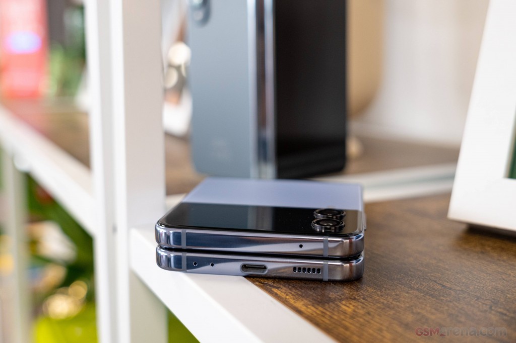 Samsung Galaxy Z Flip4 hands-on photo 4