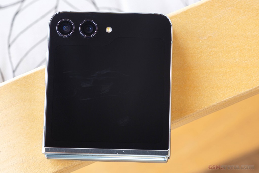 Samsung Galaxy Z Flip5 hands-on photo 26