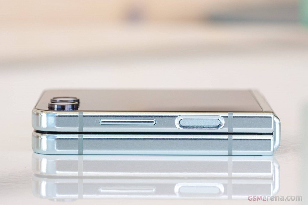Samsung Galaxy Z Flip5 hands-on photo 32