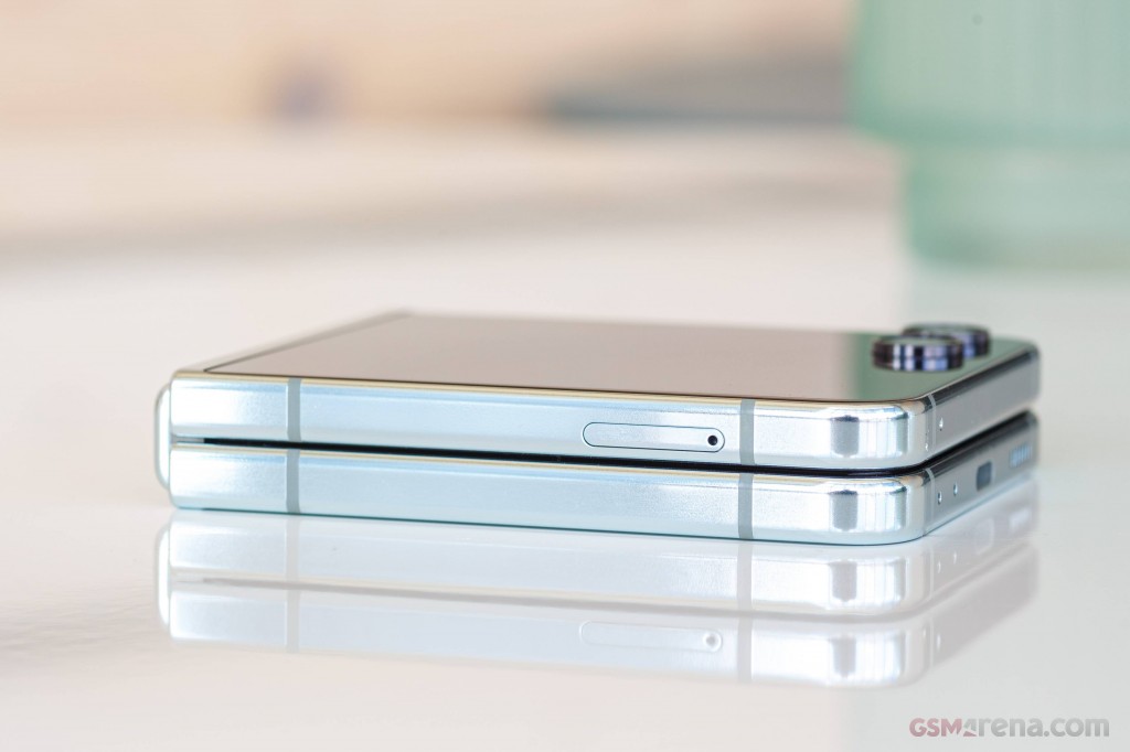 Samsung Galaxy Z Flip5 hands-on photo 34