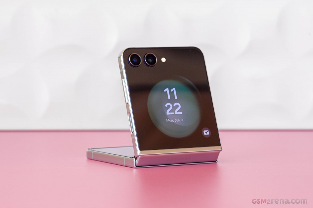 Samsung Galaxy Z Flip5 hands-on photo 44