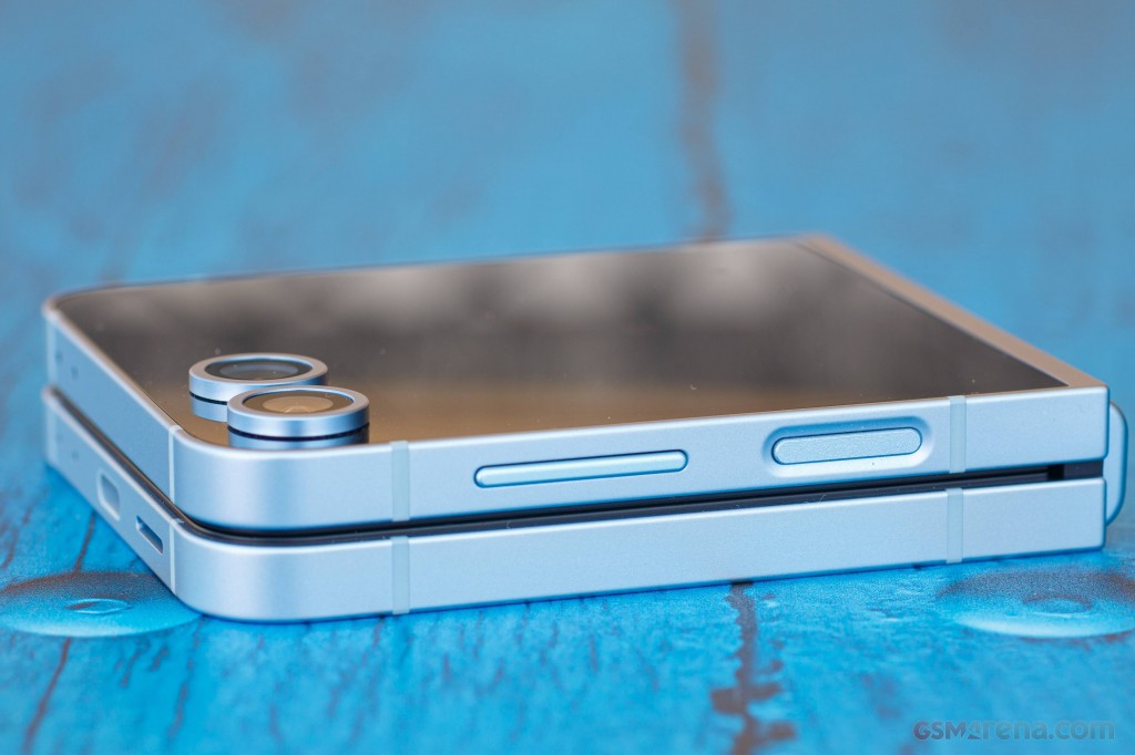 Samsung Galaxy Z Flip6 hands-on photo 6