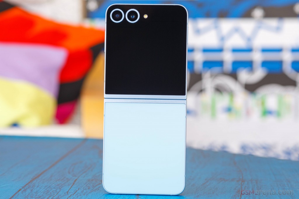 Samsung Galaxy Z Flip6 hands-on photo 12