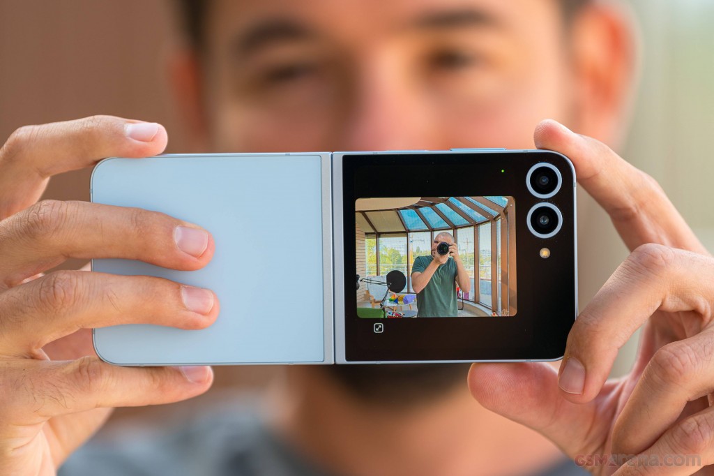 Samsung Galaxy Z Flip6 hands-on photo 17