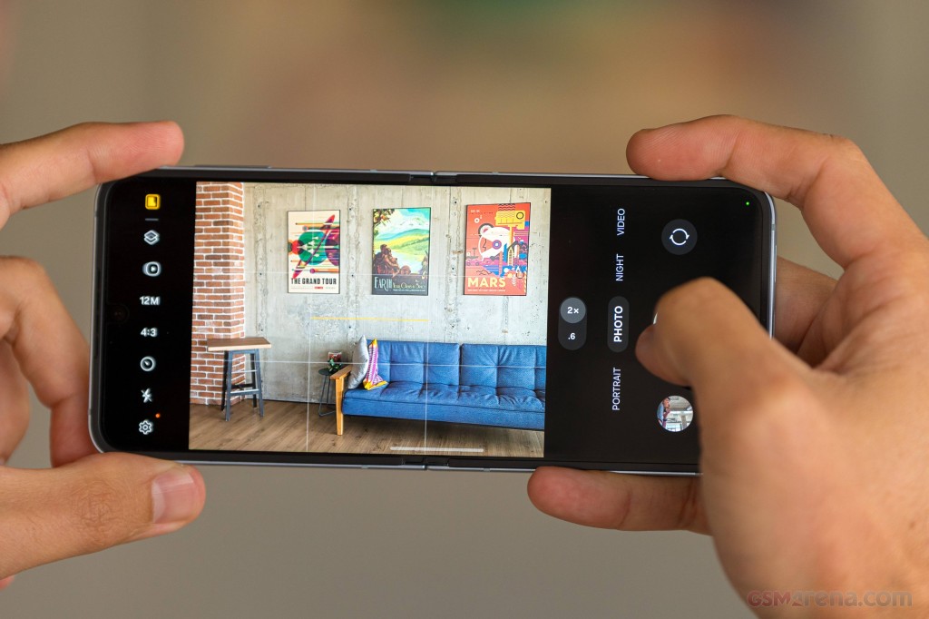 Samsung Galaxy Z Flip6 hands-on photo 23