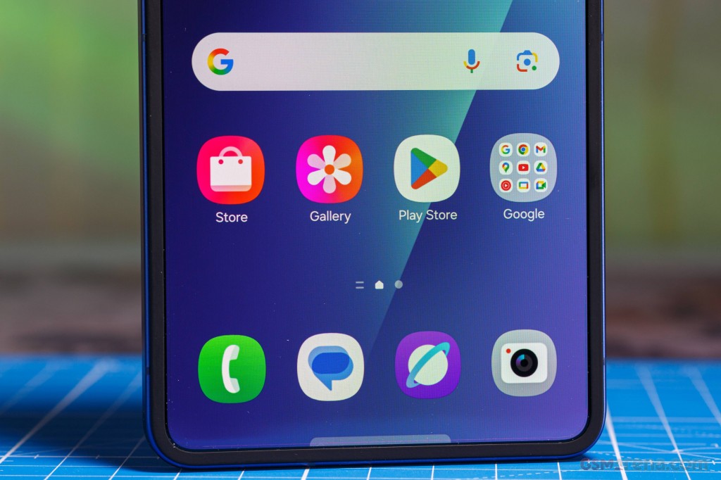 Samsung Galaxy Z Flip7 hands-on photo 16