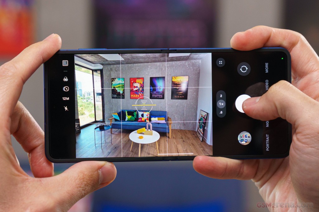 Samsung Galaxy Z Flip7 hands-on photo 18