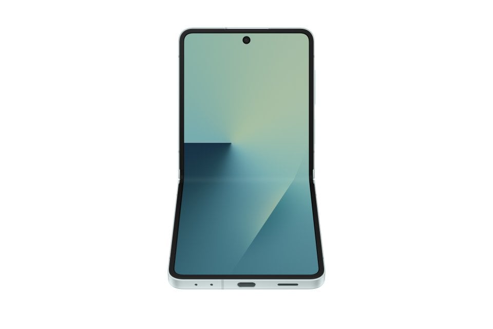 Samsung Galaxy Z Flip7 view 18