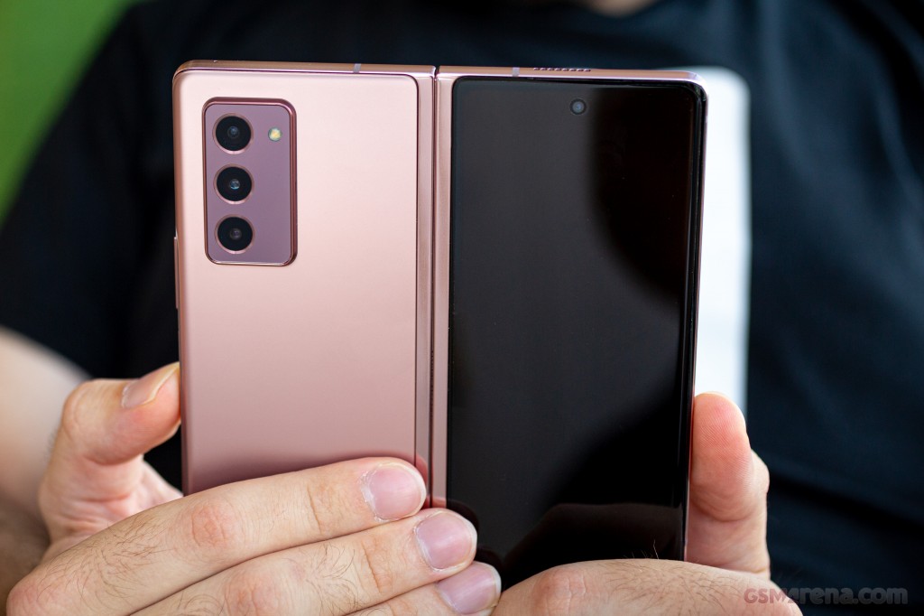 Samsung Galaxy Z Fold2 5G hands-on photo 12