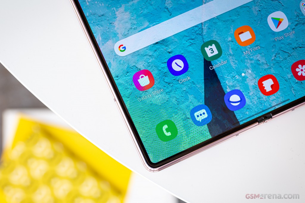 Samsung Galaxy Z Fold2 5G hands-on photo 13