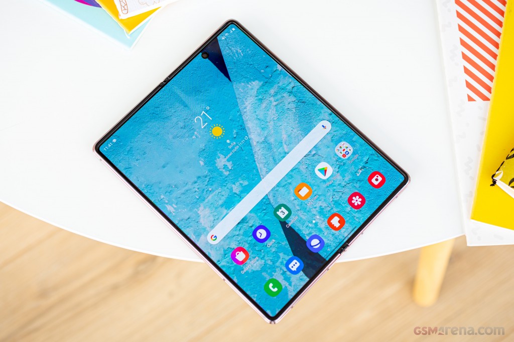 Samsung Galaxy Z Fold2 5G hands-on photo 25