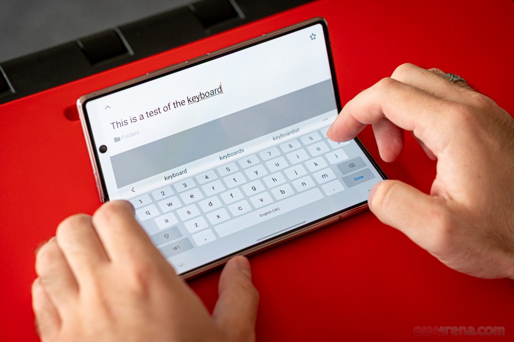 Samsung Galaxy Z Fold2 5G hands-on photo 41
