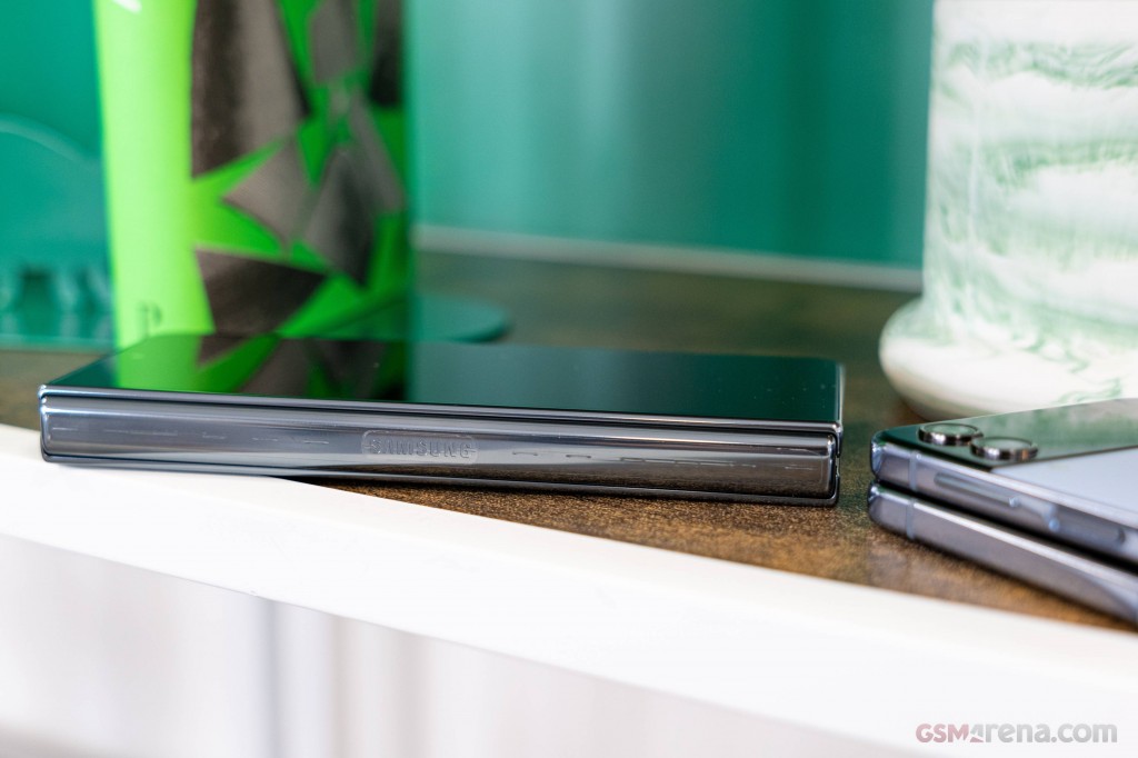Samsung Galaxy Z Fold4 hands-on photo 12