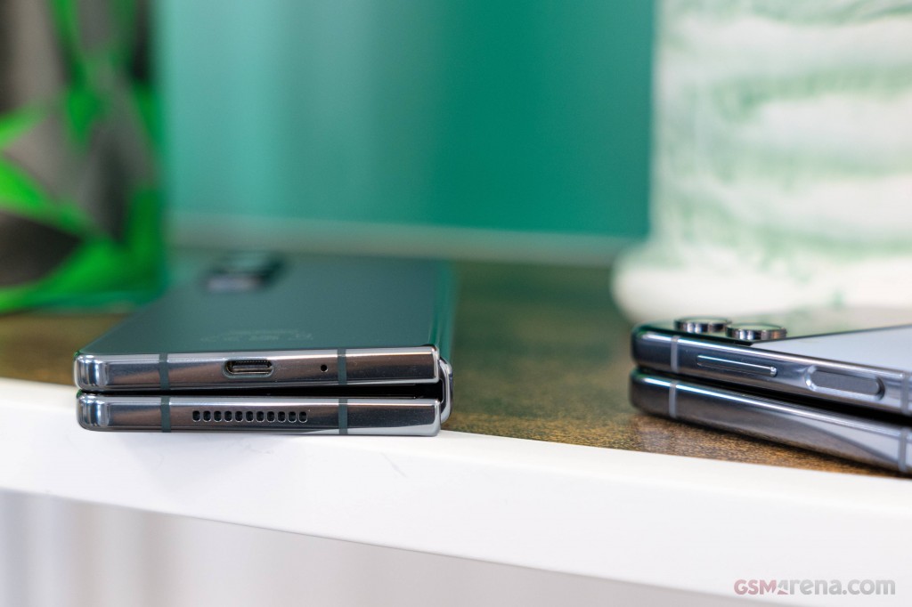 Samsung Galaxy Z Fold4 hands-on photo 13