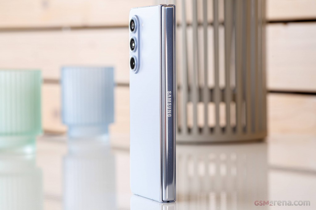 Samsung Galaxy Z Fold5 hands-on photo 11