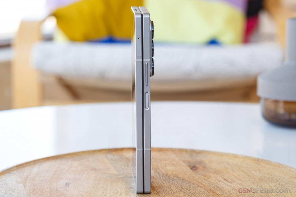 Samsung Galaxy Z Fold6 hands-on photo 12