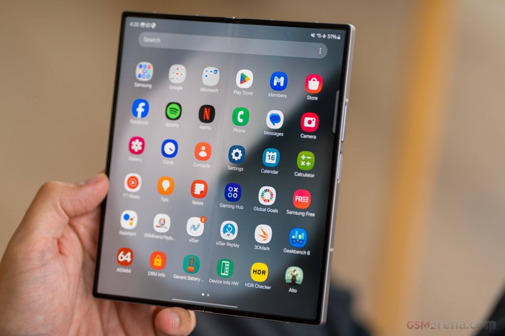 Samsung Galaxy Z Fold6 hands-on photo 33