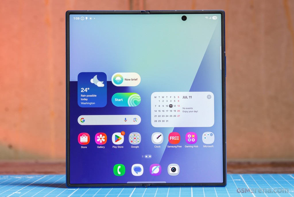 Samsung Galaxy Z Fold7 hands-on photo 9